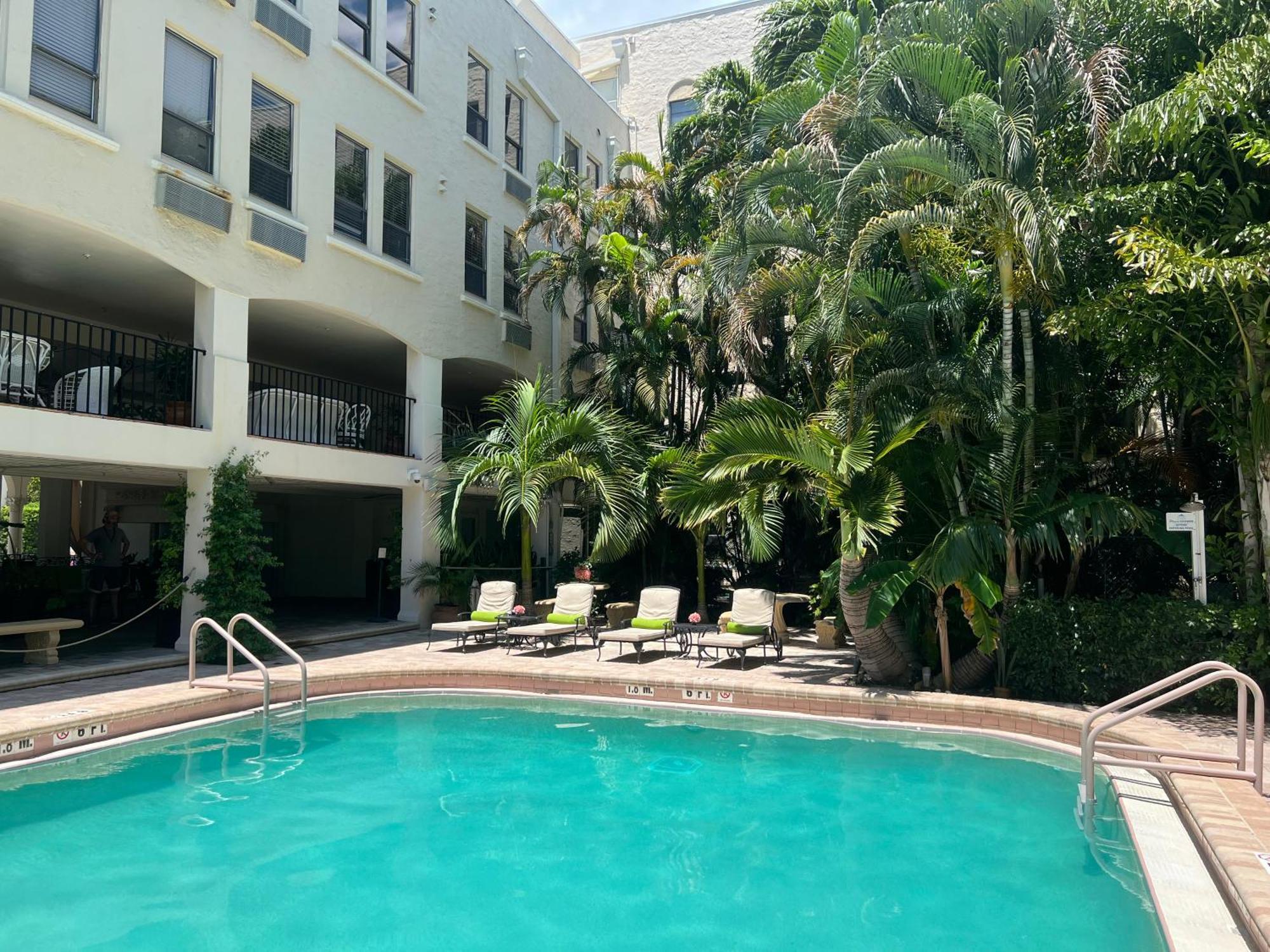 Orchid Suites - Historic Palm Beach Hotel Condominium Bagian luar foto