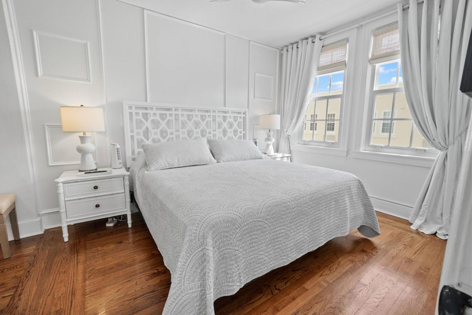 Orchid Suites - Historic Palm Beach Hotel Condominium Bagian luar foto