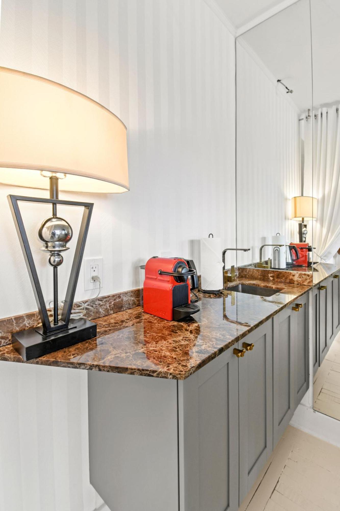 Orchid Suites - Historic Palm Beach Hotel Condominium Bagian luar foto
