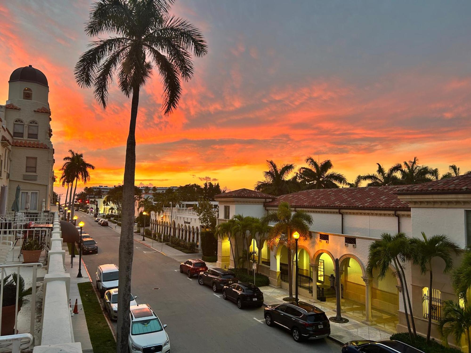 Orchid Suites - Historic Palm Beach Hotel Condominium Bagian luar foto