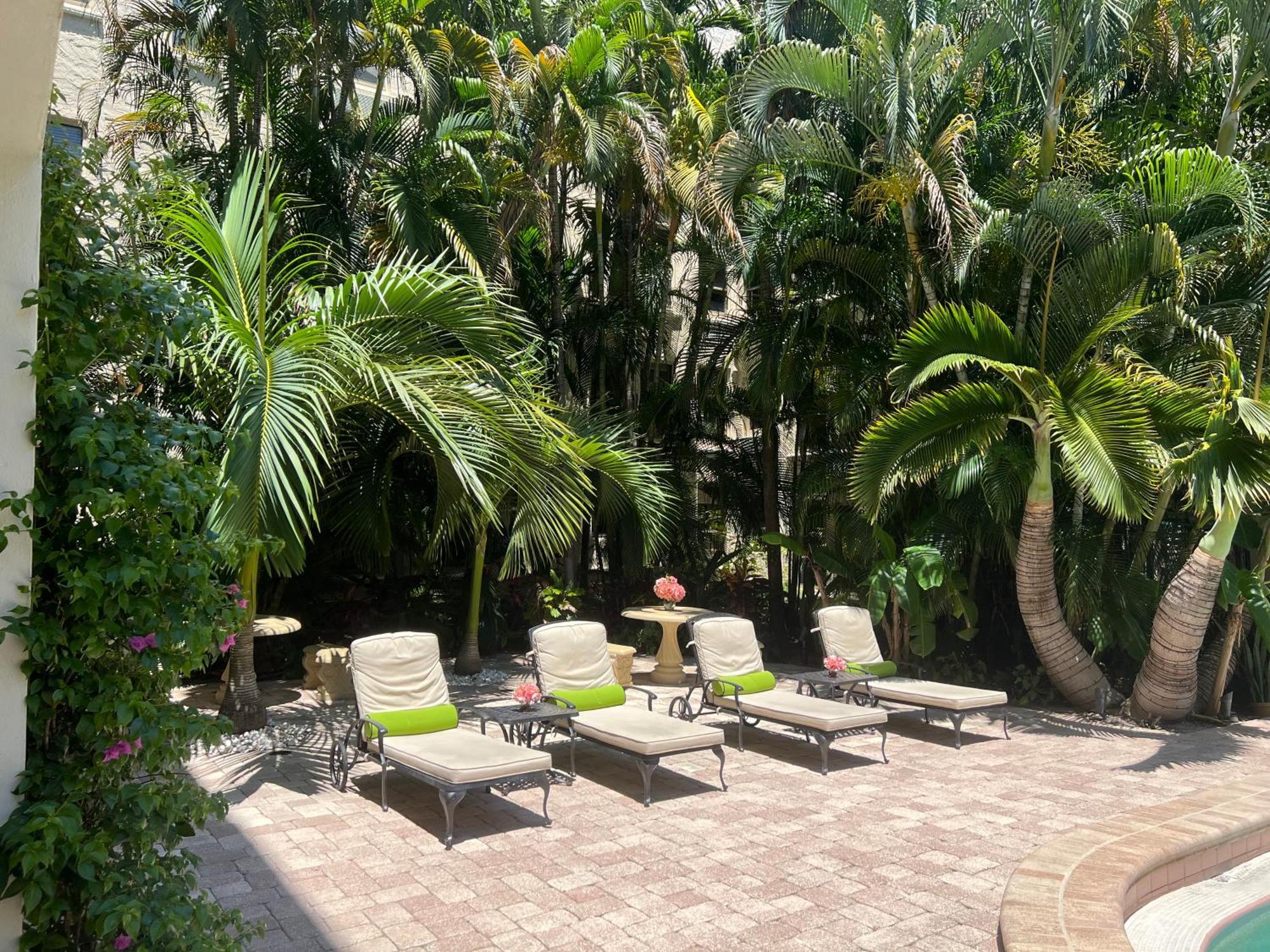 Orchid Suites - Historic Palm Beach Hotel Condominium Bagian luar foto